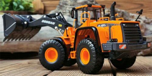 DOOSAN DL420A Wheel Loader Construction machinery forklift 1/40 DIECAST Model view4