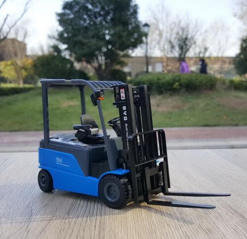 BYD ECB35 Forklift Blue 1/25 Diecast Truck Pre-built Model view7