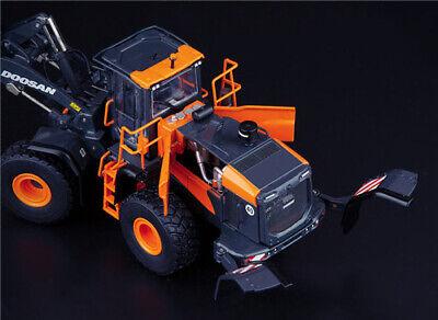 IMC Doosan DL420 Loader 1/50 DIECAST Truck Pre-built Model view3