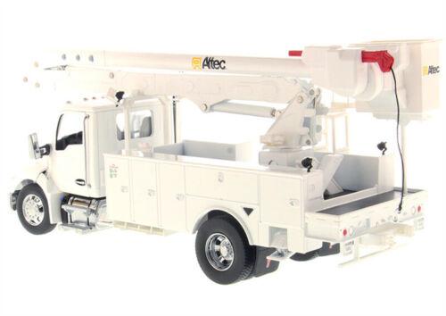 CATERPILLAR Kenworth T380 With Altec AA55 Aerial In White 1/32 model view3