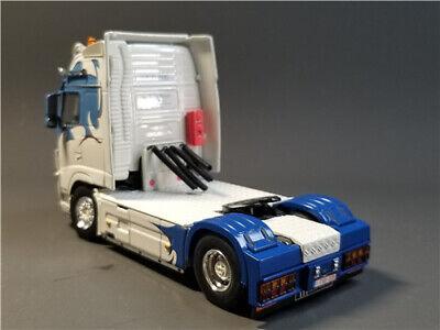 WSI VOLVO FH 3 GLOBETROTTER XL spacecab KVG 1/50 DIECAST Truck Model view5