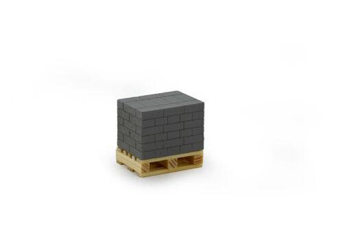 TEKNO Pallet with grey bricks 1/50 Resin Truck Pre-built Model view1