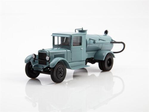 Modimio Russian Stalin ASM ZIS-5 Sewage cleaning and sanitation Truck 1/43 Truck view1