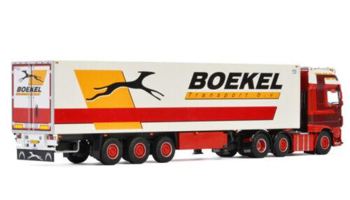 WSI DAF XF SUPER CAB MY2017 6X2 TWINSTEER REEFER TRAILER-3 AXLE 1:50 Model view3