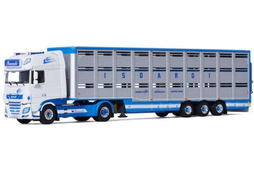 WSI DAF XF SUPER SPACE CAB MY2017 4X2 LIVE STOCK TRAILER ISOARDI 1/50 Model view2