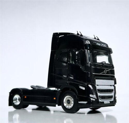 WSI VOLVO FH5 GLOBETROTTER XL 4X2 PREMIUM LINE 1/50 DIECAST Truck Model view4