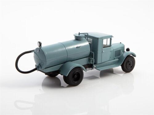 Modimio Russian Stalin ASM ZIS-5 Sewage cleaning and sanitation Truck 1/43 Truck view7