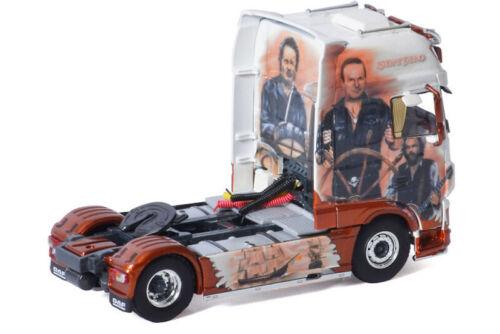 WSI DAF XF SUPER SPACE CAB MY2017 4X2 GRAF ROLAND 1/50 DIECAST Truck Model view3
