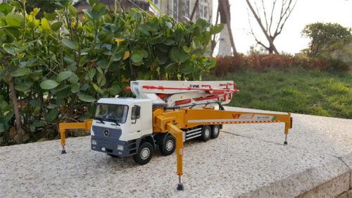 XCMG Shi Weiying concrete pump truck HB series 62m Benz Actros 1/35 Model view7