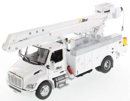 CATERPILLAR PETERBILT 536 With Altec AA55 Aerial Crane 1/32 Truck Model view1