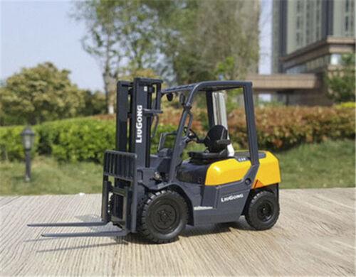 LIUGONG C30 forklift Yellow normal Edition 1/25 DIECAST Truck Pre-built Model view1