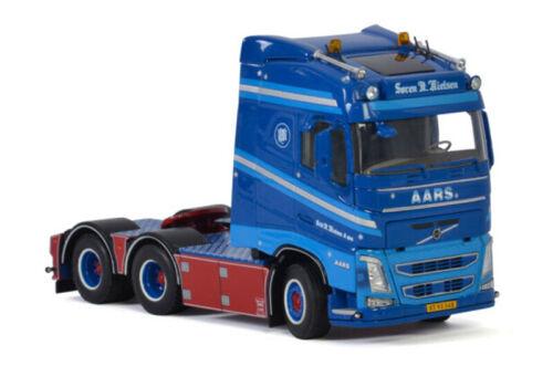 WSI ERIK M NIELSEN EN SON VOLVO FH4 GLOBETRETROTTER 6X2 TAG AXLE 1/50 Model view3