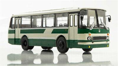 Modimio Soviet Ukrainian laz-695r city bus 1980 Moscow Summer 1/43 ABS Model view4