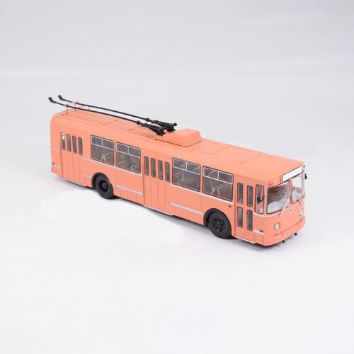 Autohistory Soviet ZIU-9 Large City Trolley bus 1/43 ABS Truck Pre-built Model view3
