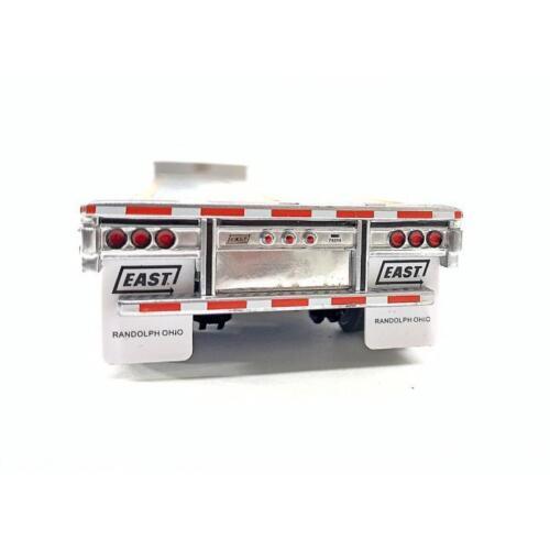 WB Weiss Brothers East Drop Deck Trailer Black with Accessories 1/50 Pre-built view4