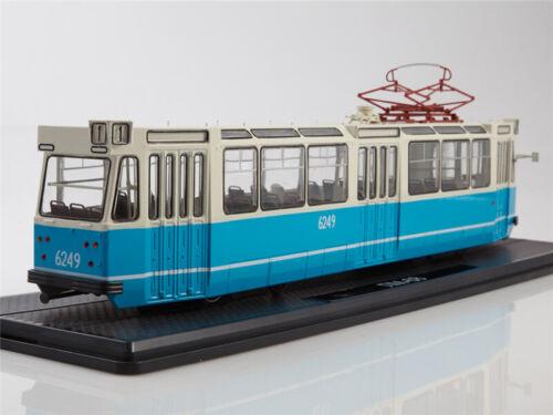 Start Scale Models 1/43 Urban public transport Soviet Leningrad LM-68 blue-white view1