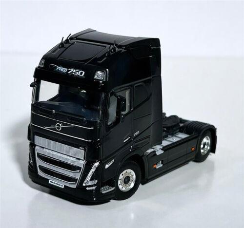 WSI VOLVO FH5 GLOBETROTTER XL 4X2 PREMIUM LINE 1/50 DIECAST Truck Model view1