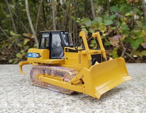 CATERPILLAR SEM822 bulldozer 1/35 DIECAST Truck Pre-built Model view4