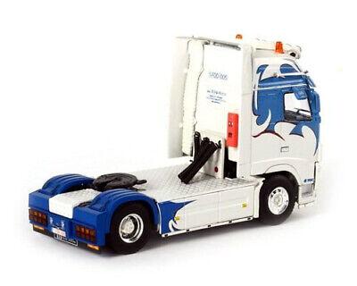 WSI VOLVO FH 3 GLOBETROTTER XL spacecab KVG 1/50 DIECAST Truck Model view2