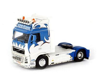 WSI VOLVO FH 3 GLOBETROTTER XL spacecab KVG 1/50 DIECAST Truck Model view1