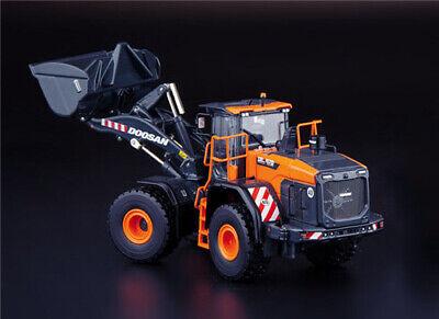 IMC Doosan DL420 Loader 1/50 DIECAST Truck Pre-built Model view1