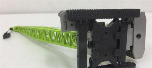 ZOOMLION ZCC1300 CRAWLER CRANES 1/120 DIECAST Truck Pre-built Model view3