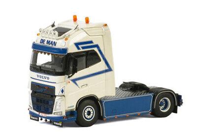 WSI VOLVO FH4 GLOBETROTTER XL 4X2 Space Cab DE MAN TRANSPORT 1/50 Truck view2