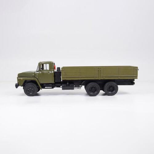 Modimio Soviet 3-Axle KRAZ-250 Heavy Flatbed 1/43 ABS Truck Pre-built Model view5