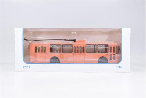 Autohistory Soviet ZIU-9 Large City Trolley bus 1/43 ABS Truck Pre-built Model view8