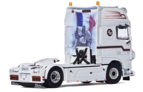 WSI DAF XF SUPER SPACE CAB 4X2 TRANSPORT BELOT 1/50 Truck Pre-built Model view3
