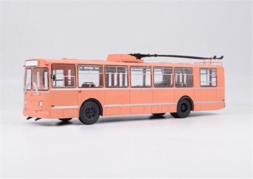 Autohistory Soviet ZIU-9 Large City Trolley bus 1/43 ABS Truck Pre-built Model view2