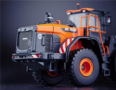 IMC Doosan DL420 Loader 1/50 DIECAST Truck Pre-built Model view4