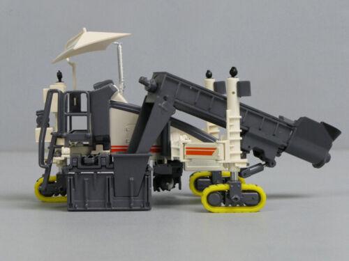 NZG Wirtgen SP15i 1/50 DIECAST Truck Pre-built Model view10