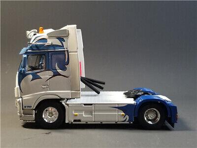 WSI VOLVO FH 3 GLOBETROTTER XL spacecab KVG 1/50 DIECAST Truck Model view3