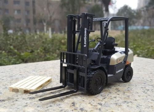 LIUGONG C30 forklift Anniversary Edition 1/25 DIECAST Truck Pre-built Model view2