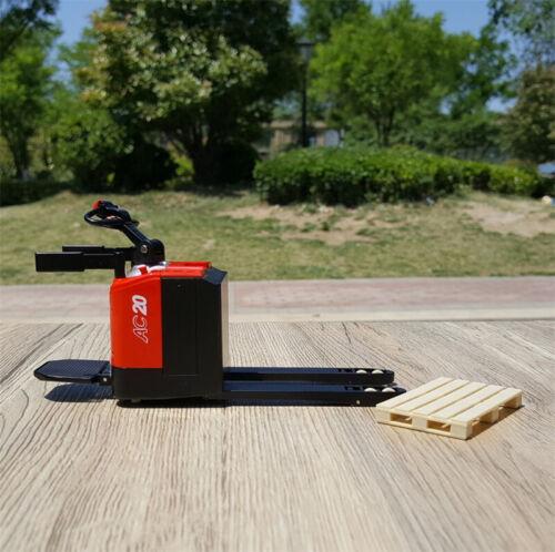 HELI AC20 Electric Pallet Handling Forklift 1/20 DIECAST Truck Pre-built Model view7